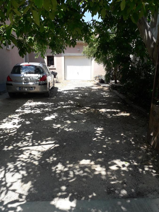Gite Le Bagnol Un Coin De Paradis Maubec  Zewnętrze zdjęcie